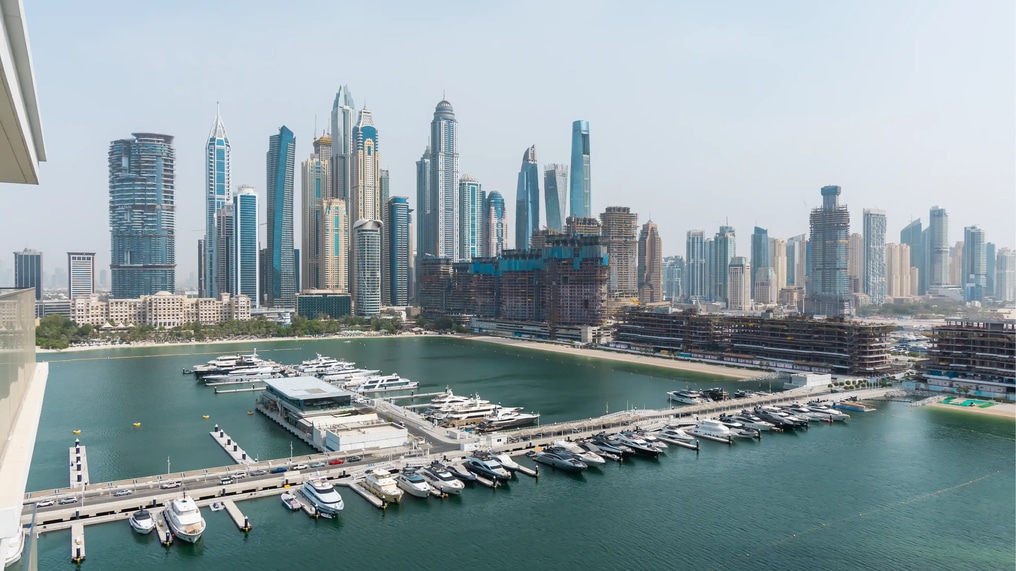 EMAAR BEACHFRONT Dubai property