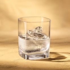 Cocktail Desert On the Rock