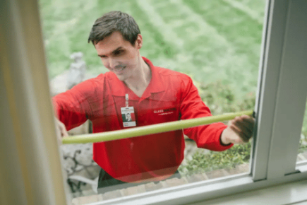 glass window installation