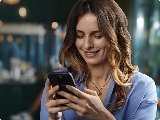 Femme téléphone assurance vie