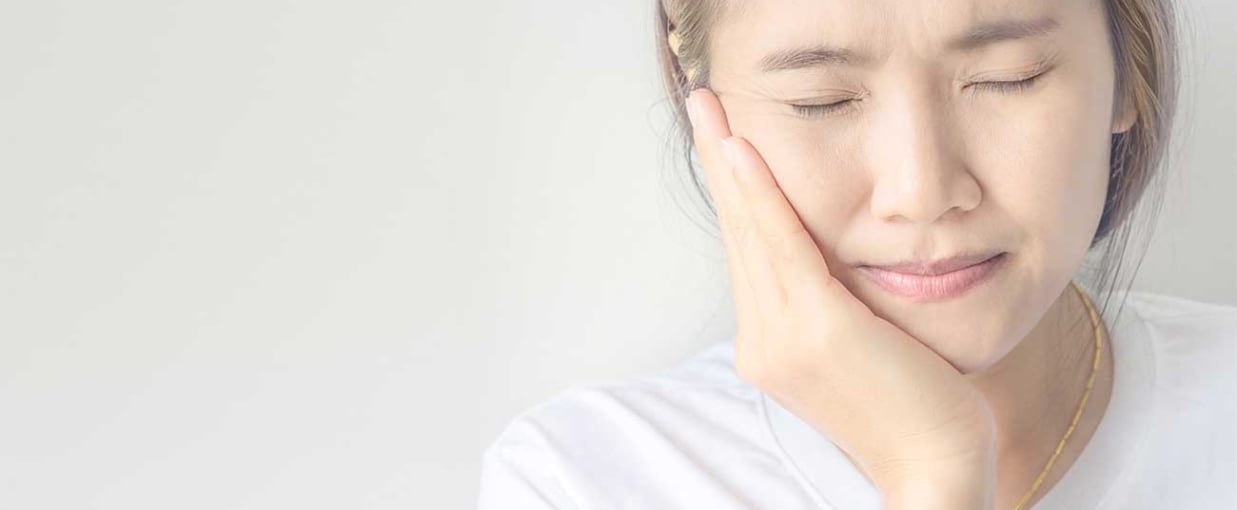 Emergency Dentist in Roseville Patient in Pain