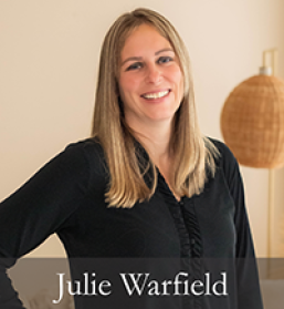 Julie Headshot