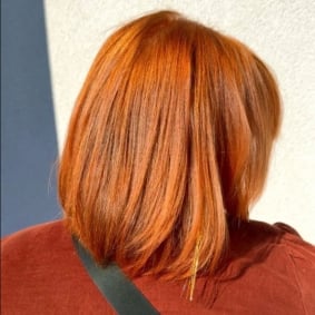 Bakery employee and customer