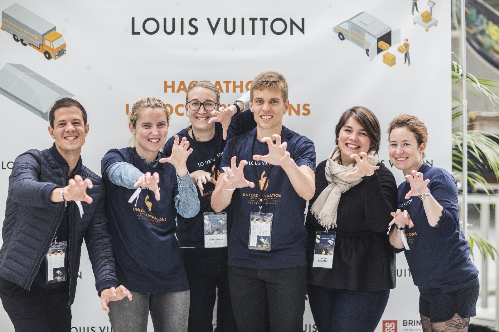 Louis Vuitton lance un hackathon dans la supply chain connectée - Le Monde  Informatique