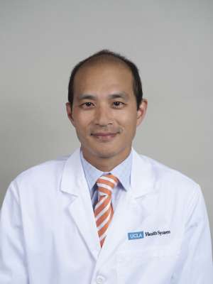 Arnold Chin, MD