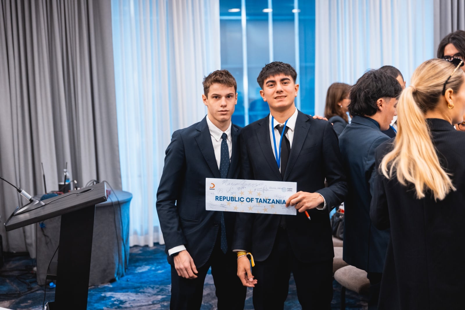 Sessione di preparazione online CWMUN — studenti in training pre-conferenza