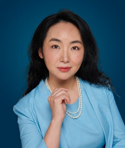Lawyer Bingzi Hu, Esq.