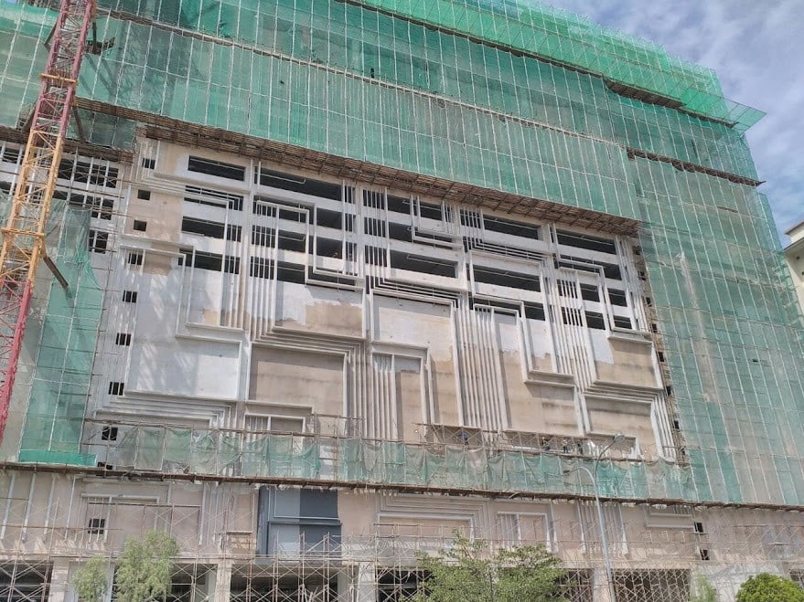 Lightweight Facade Systems by HDE Mouldings